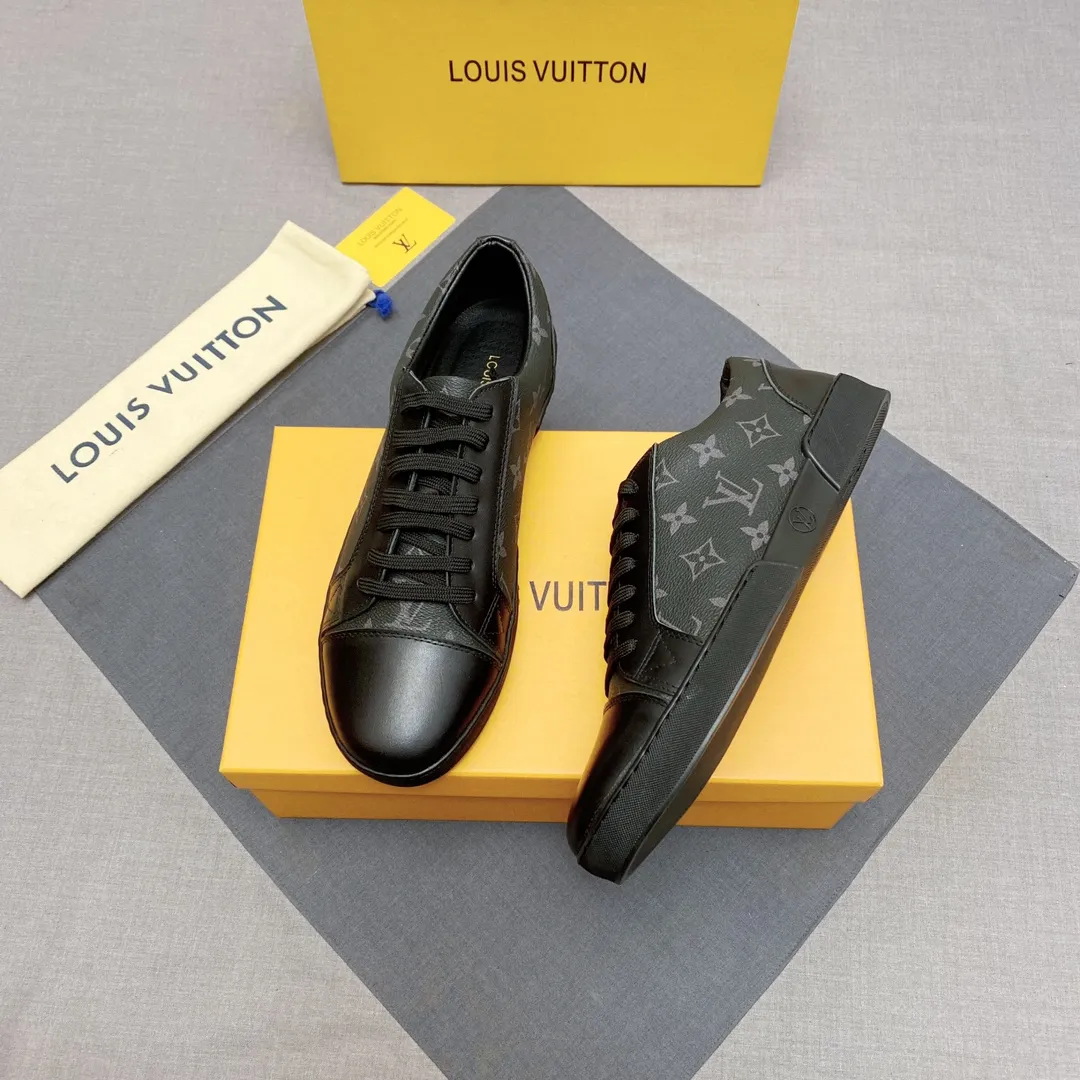 p360 LV men's shoes, casual shoes, sneakers, an international high-end brand, this model is the official classic model, 1:1 quality, made by famous manufacturers, made of Italian cowhide ➕PVC presbyoplasty material, perfect last shape, generous and fashionable design, attracting many consumers, top-grade cowhide inside, made of cowhide: what you want is high quality; dear friends, don't miss to forward the picture, the code number is 38_44 optional, No. 019